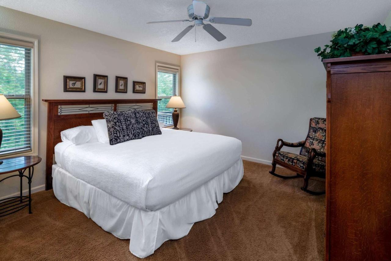 Lagos At A Ramada By Wyndham 3* Hot Springs Village